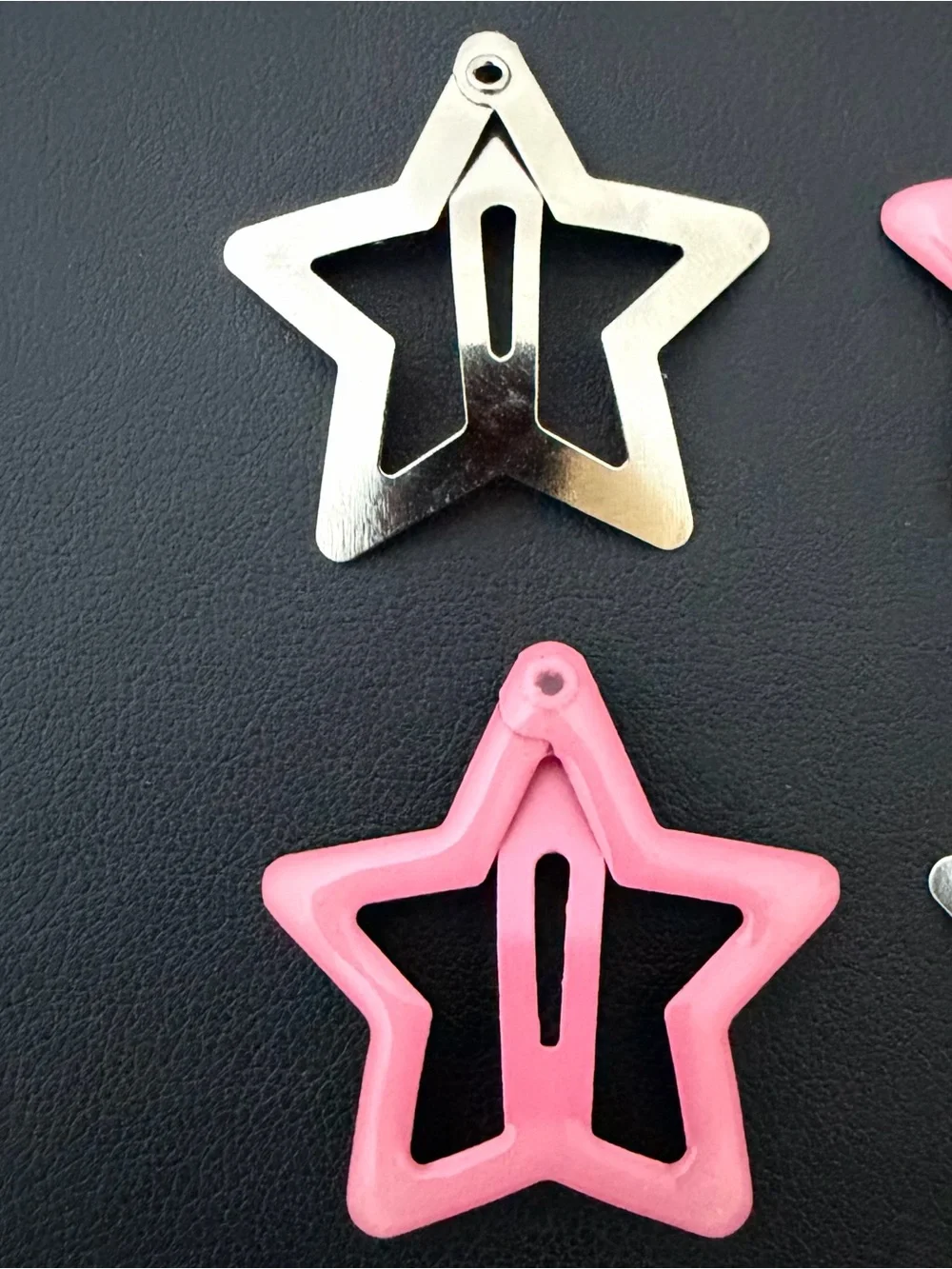 5 Snap Metal Hair Clips Barrettes ~ 2 Glow in the Dark Pink Stars, 3 Silver